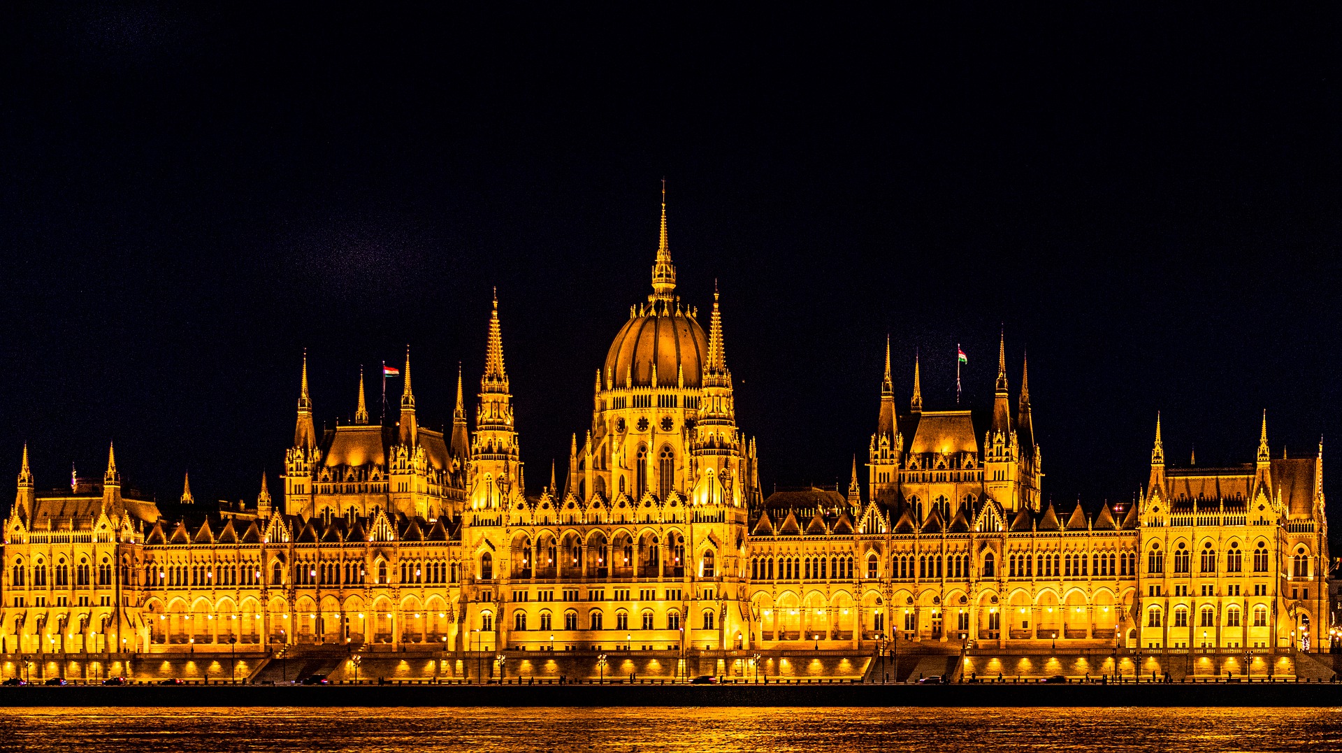 Hungary Airlines and Airports in Hungary